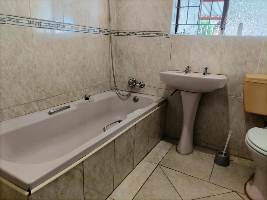 3 Bedroom Property for Sale in Mogwase North West